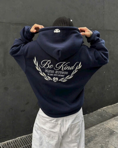 Áo Khoác Chất Nỉ Xuất Khẩu Dày Dặn Mịn Unisex - Logo Thêu Chữ Be Kind